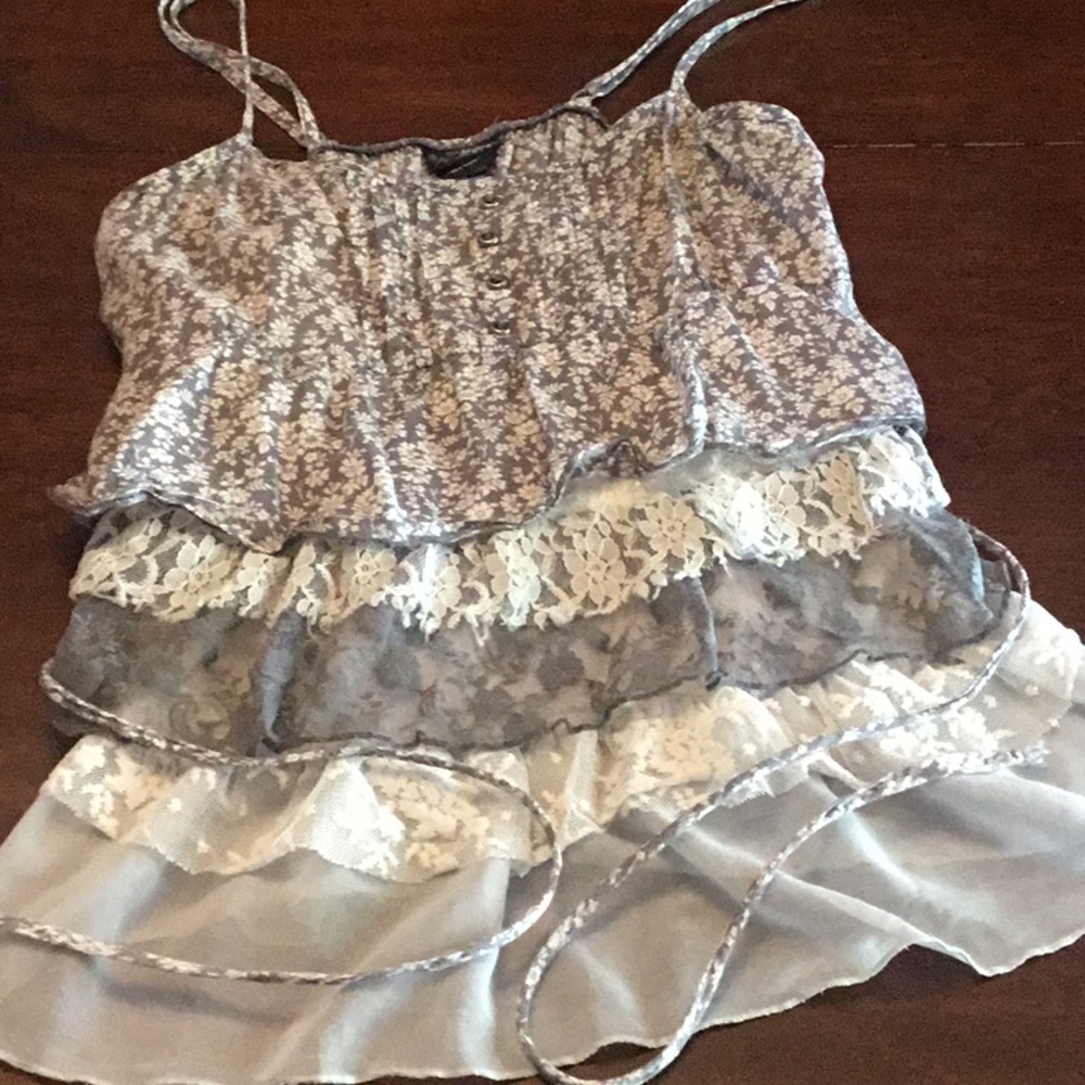 Tie back tank